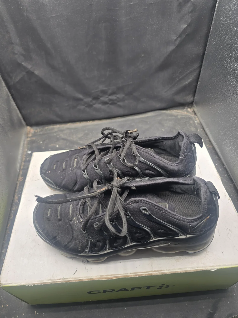 Nike Men's Black Athletic Sneakers